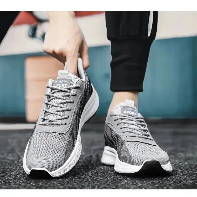 A Pair Of Unisex Casual Sneakers Stylish And Light Suitable For Running