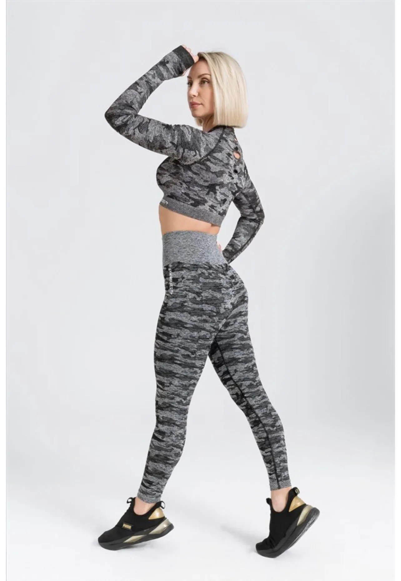 Gymwolves Women Long Sleeve Seamles Sport Tshirt | Black | Crop Tops | Action Series |