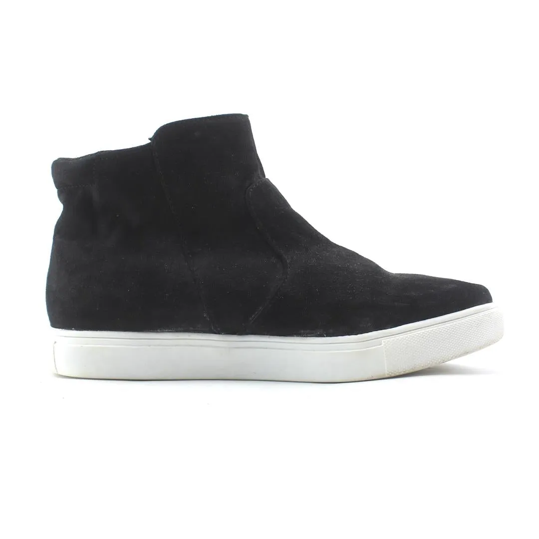 IZOD  MILA MEMORY FOAM