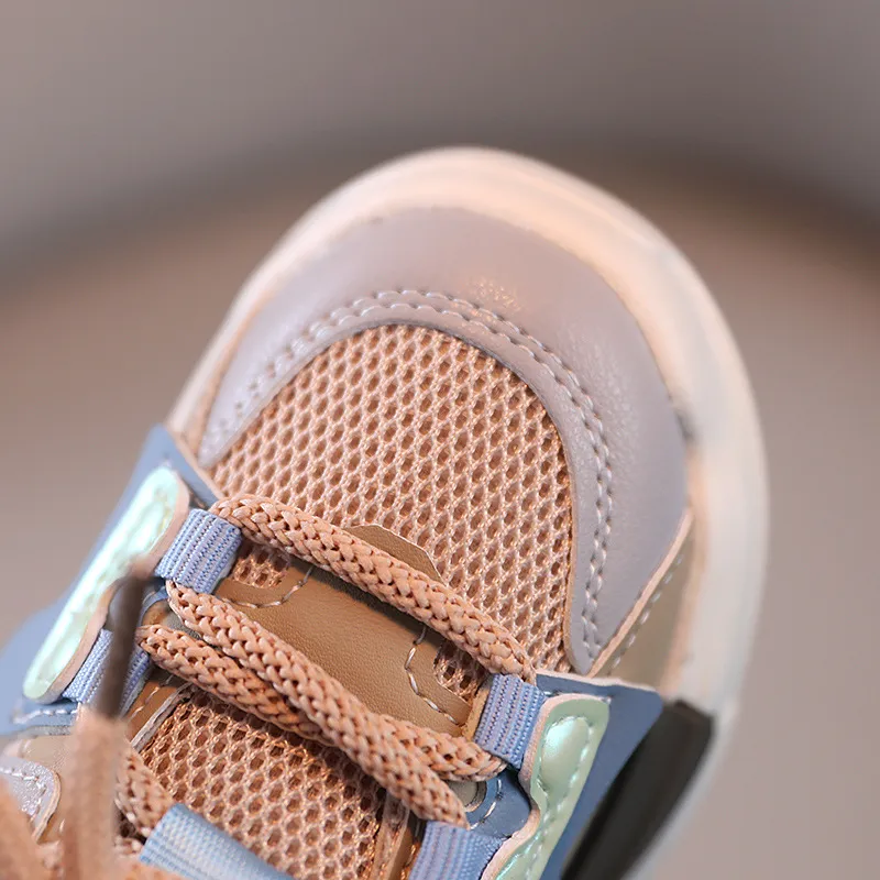 Sneakers with Foam Soles and Stay-in-Place Laces
