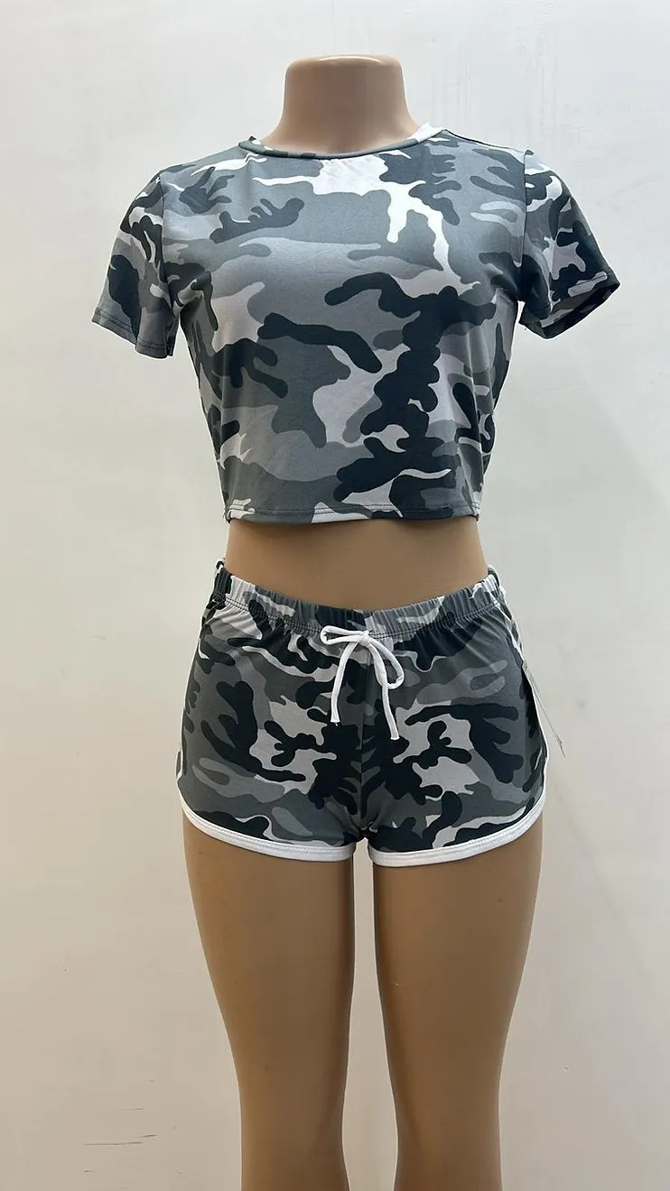Women's Animal Print 2 Piece Outfits, Sleeved Crop Top and Shorts Two Piece Set